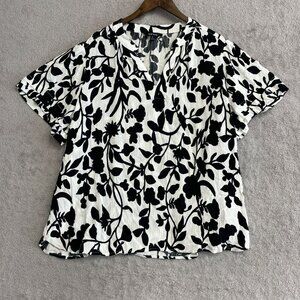 NWOT Well Worn Women's XL Black & White Floral Print Blouse